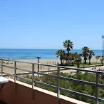 Ronda 3 Beachfront *