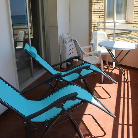 Ronda 3 Beachfront Apartment