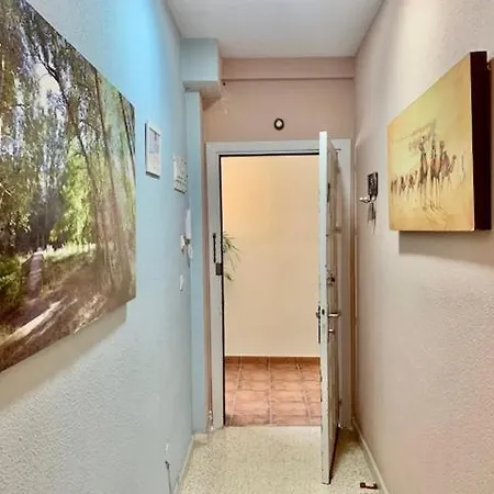 Ronda 3 Beachfront * 푸엔히롤라