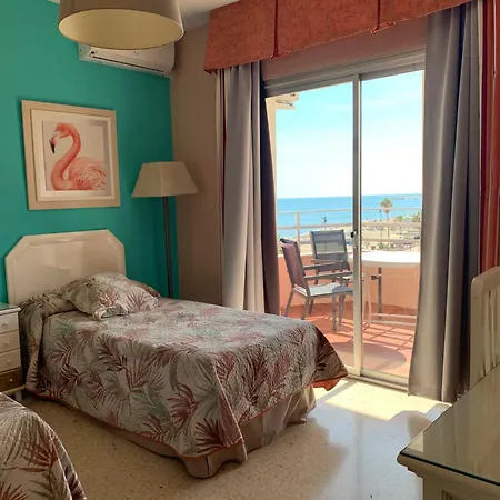 Ronda 3 Beachfront *