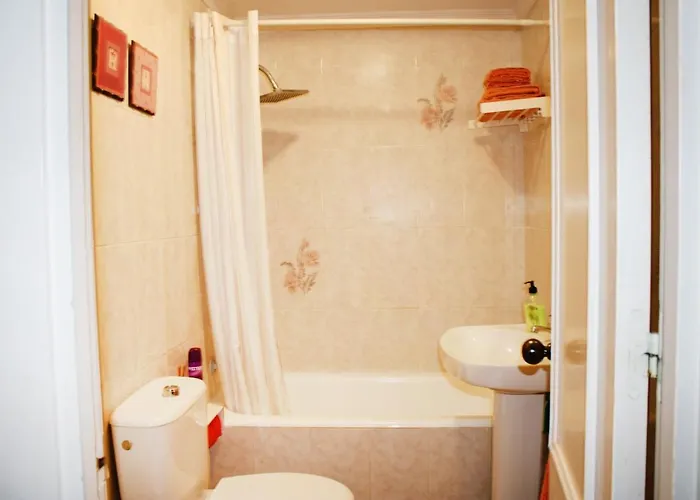 Ronda 3 Beachfront Apartamento *