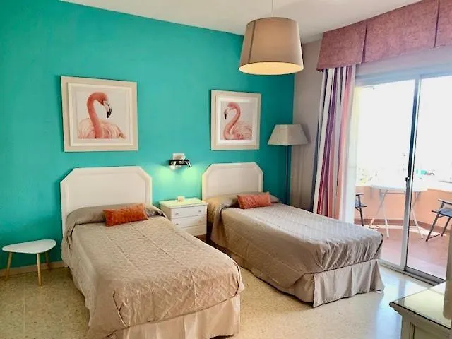 Ronda 3 Beachfront Apartment