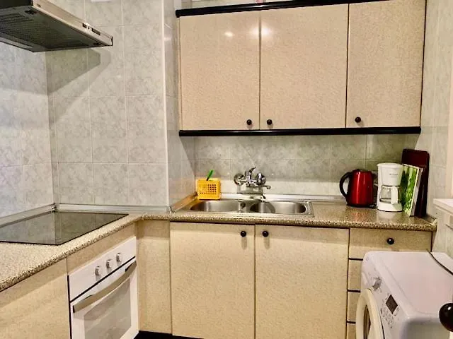 Ronda 3 Beachfront Apartamento *