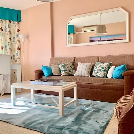 Ronda 3 Beachfront 아파트 푸엔히롤라