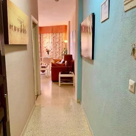 Ronda 3 Beachfront 푸엔히롤라